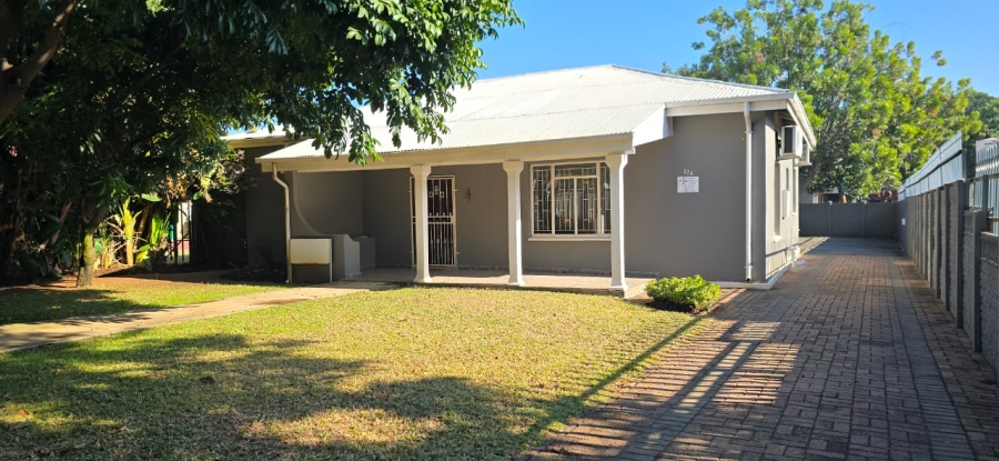 4 Bedroom Property for Sale in Bodorp North West